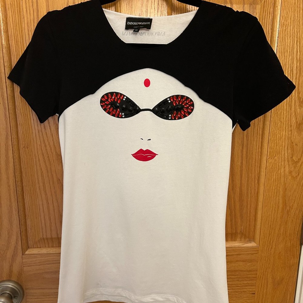 Armani Luxury Women's T-Shirt *size 42* like new!